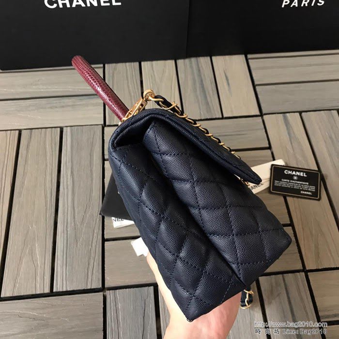 CHANEL香奈兒 独家背景实拍 蜥蜴手柄 Chanel cocohandle 專櫃对版货 小球纹原厂牛皮 時尚百搭 手提肩背斜挎包  Cco1097